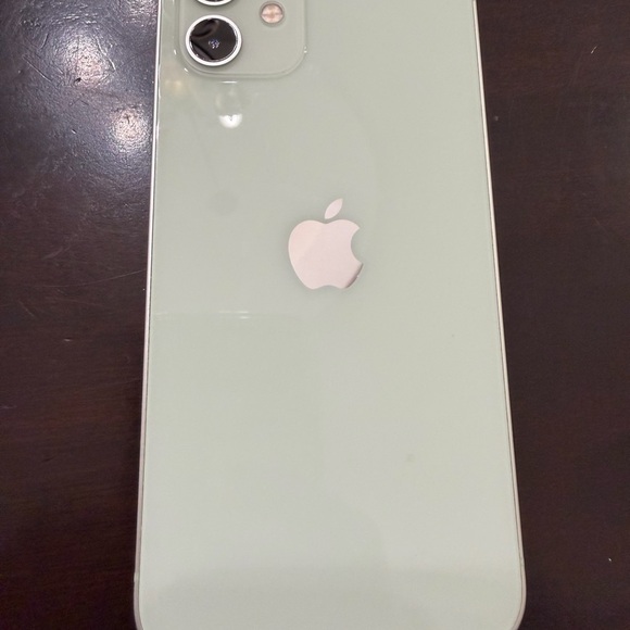 Apple iPhone in Box/64 GB/unlocked/New Battery - Picture 2 of 10